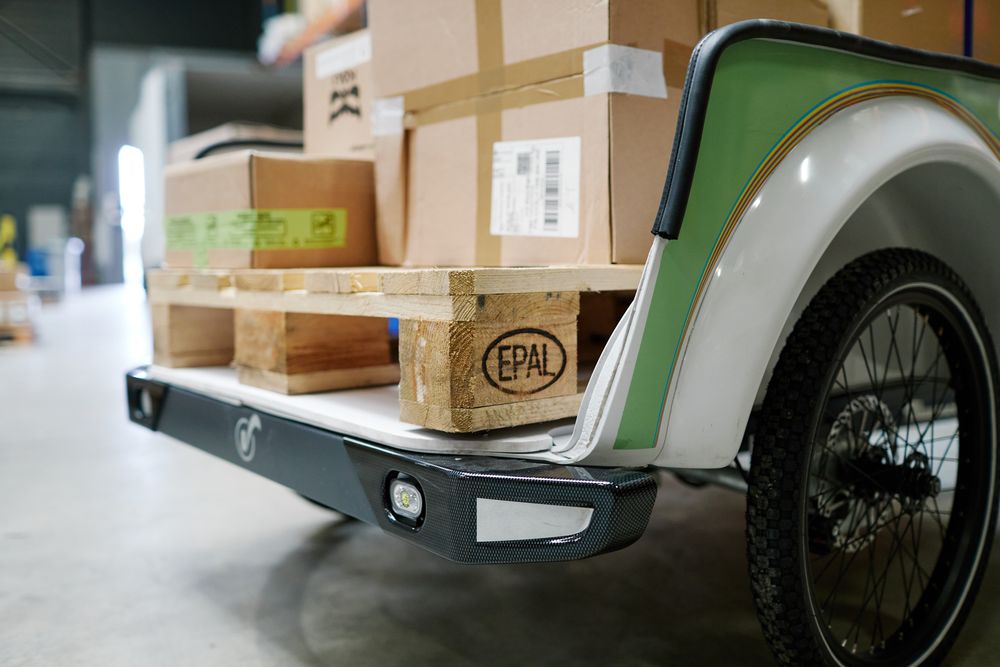 Vélo cargo électrique professionnel Bluemooov Clipper Pickup